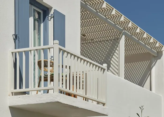 מלון Myconian Sunrise Relais & Chateaux 5*