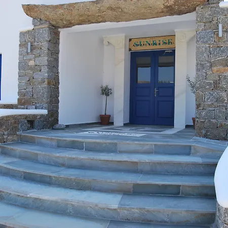 Otel Myconian Sunrise Relais & Chateaux 5*