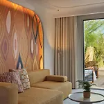 Myconian Sunrise Relais & Chateaux 5*