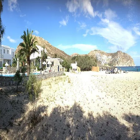 وأجنحة صن رايز Agrari (Mykonos)