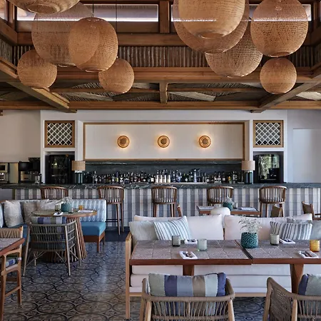 Myconian Sunrise Relais & Chateaux Hotel 5*
